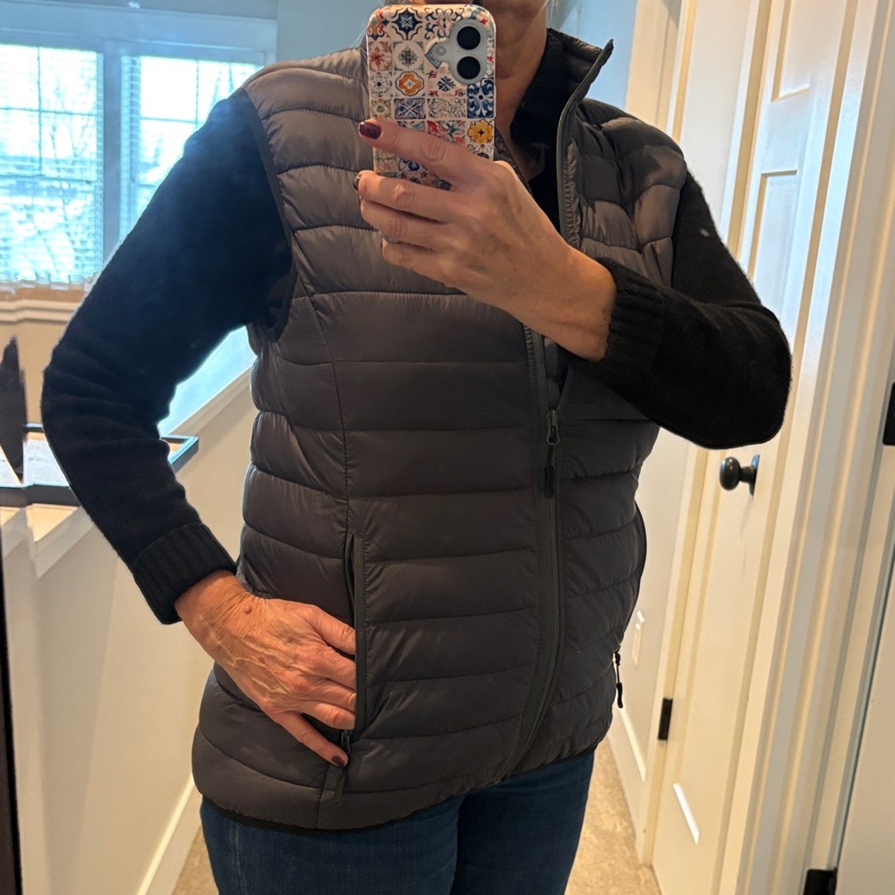 Women's Charcoal Quilted Vest